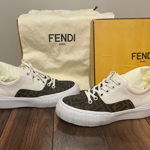 Fendi Sneaker - Picture 5 of 5